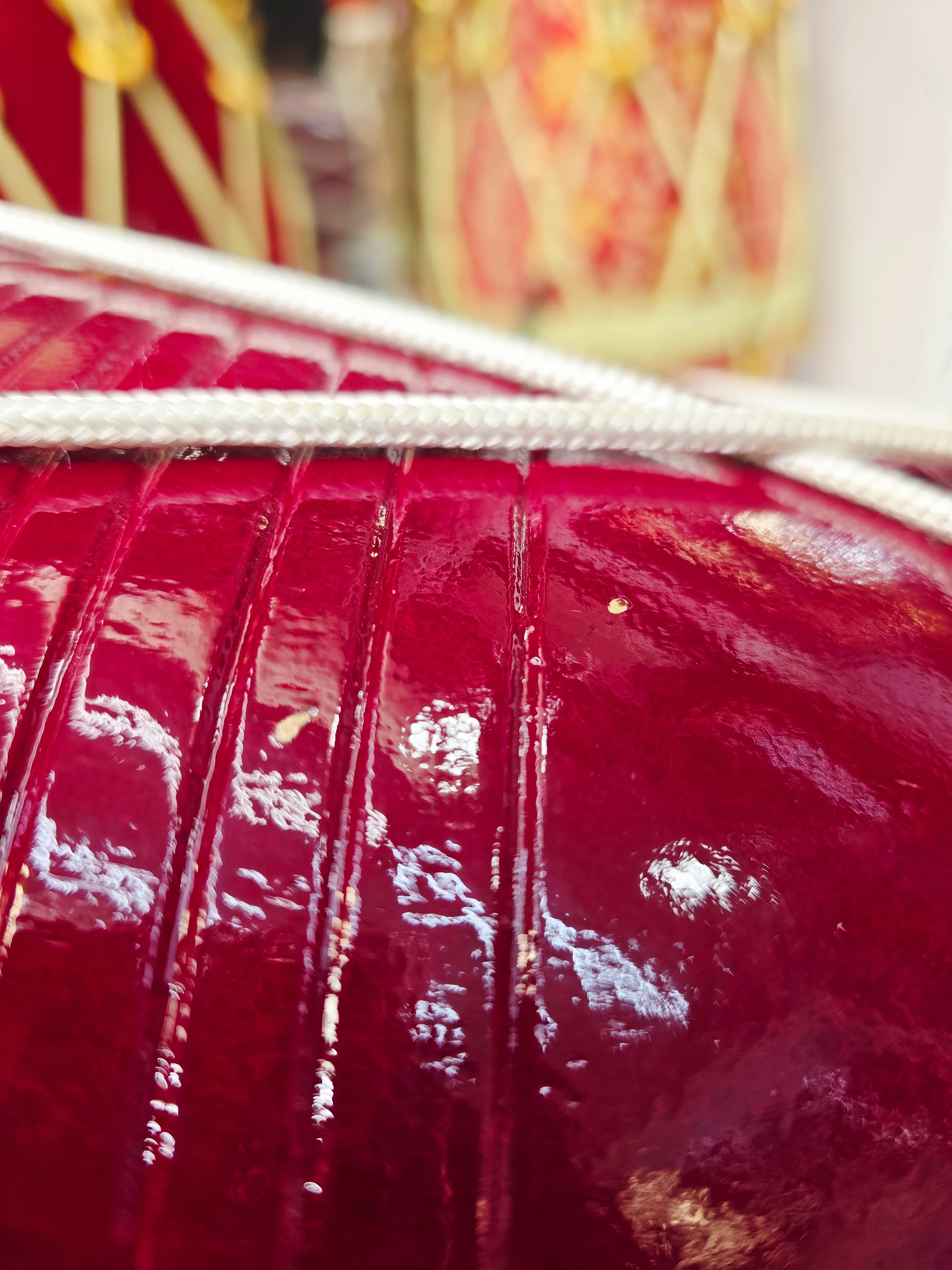 Crimson Relay – West Indian Dholak
23.25″ Length | 17.2 lbs Solid Red Sheesham | *Exceptional Tone *Minor Cosmetic Blemishes - Image 11