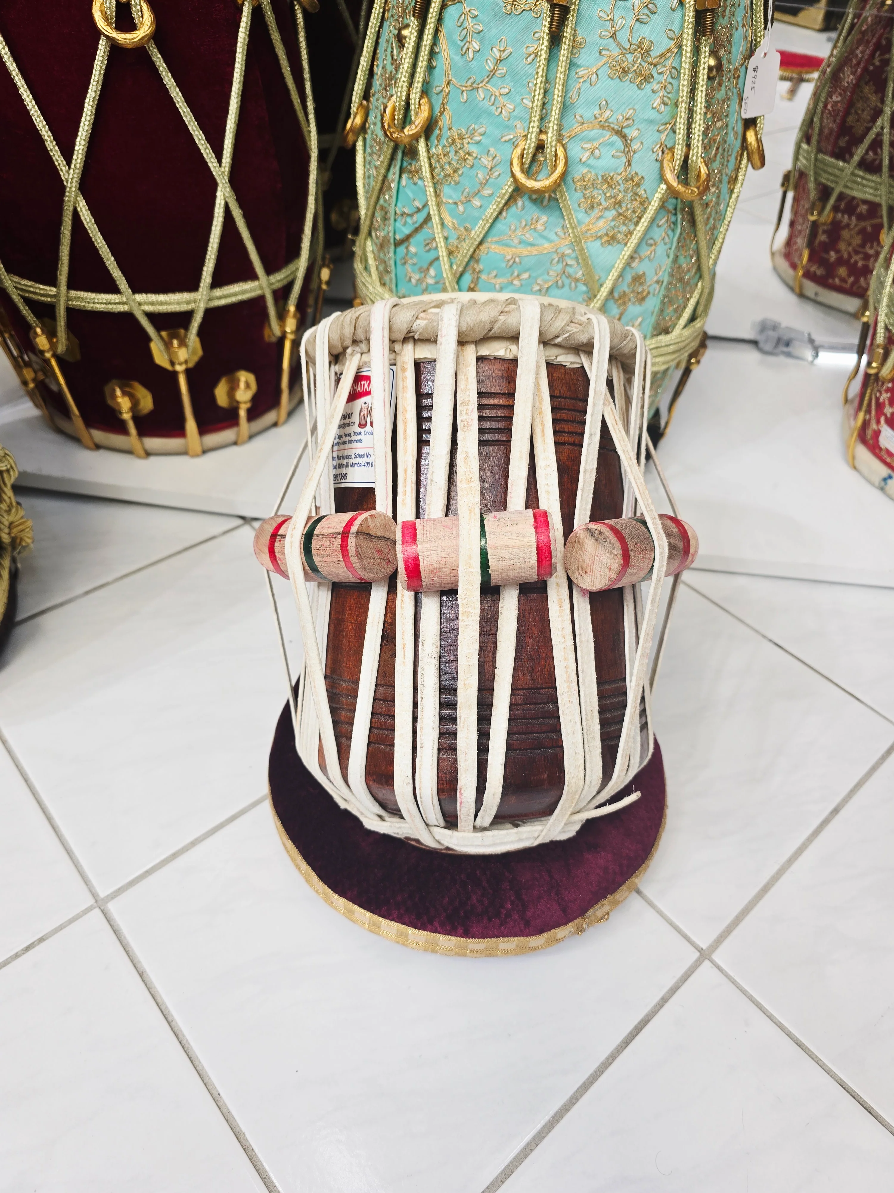 Crimson Veer | Manoj Vhatkar Dayan:
6" Red Sheesham | Tuned A#/B *Very Minor Cosmetic Blemishes - Image 4