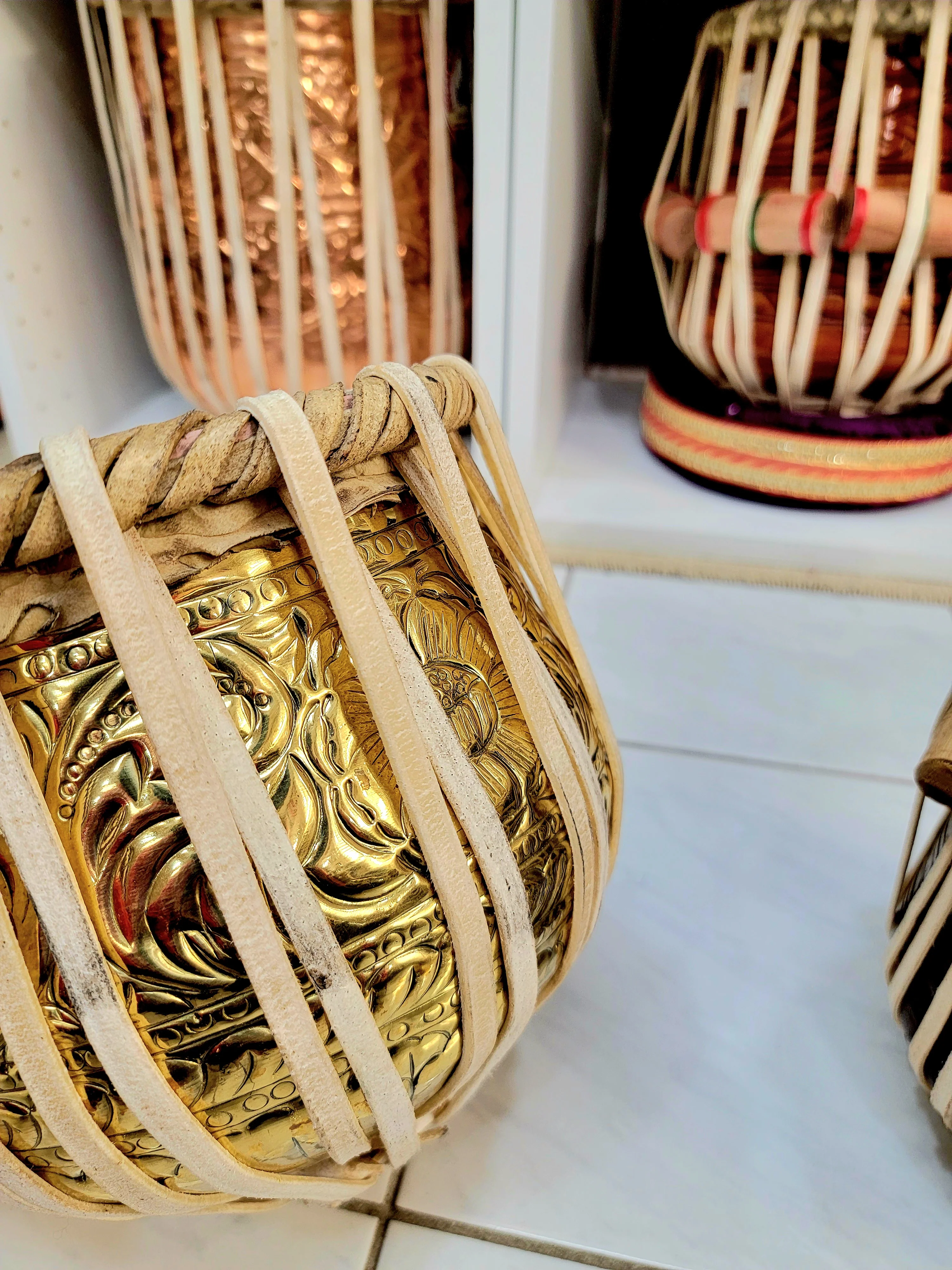 Golden Encarved Toddler Tabla Set - Image 3