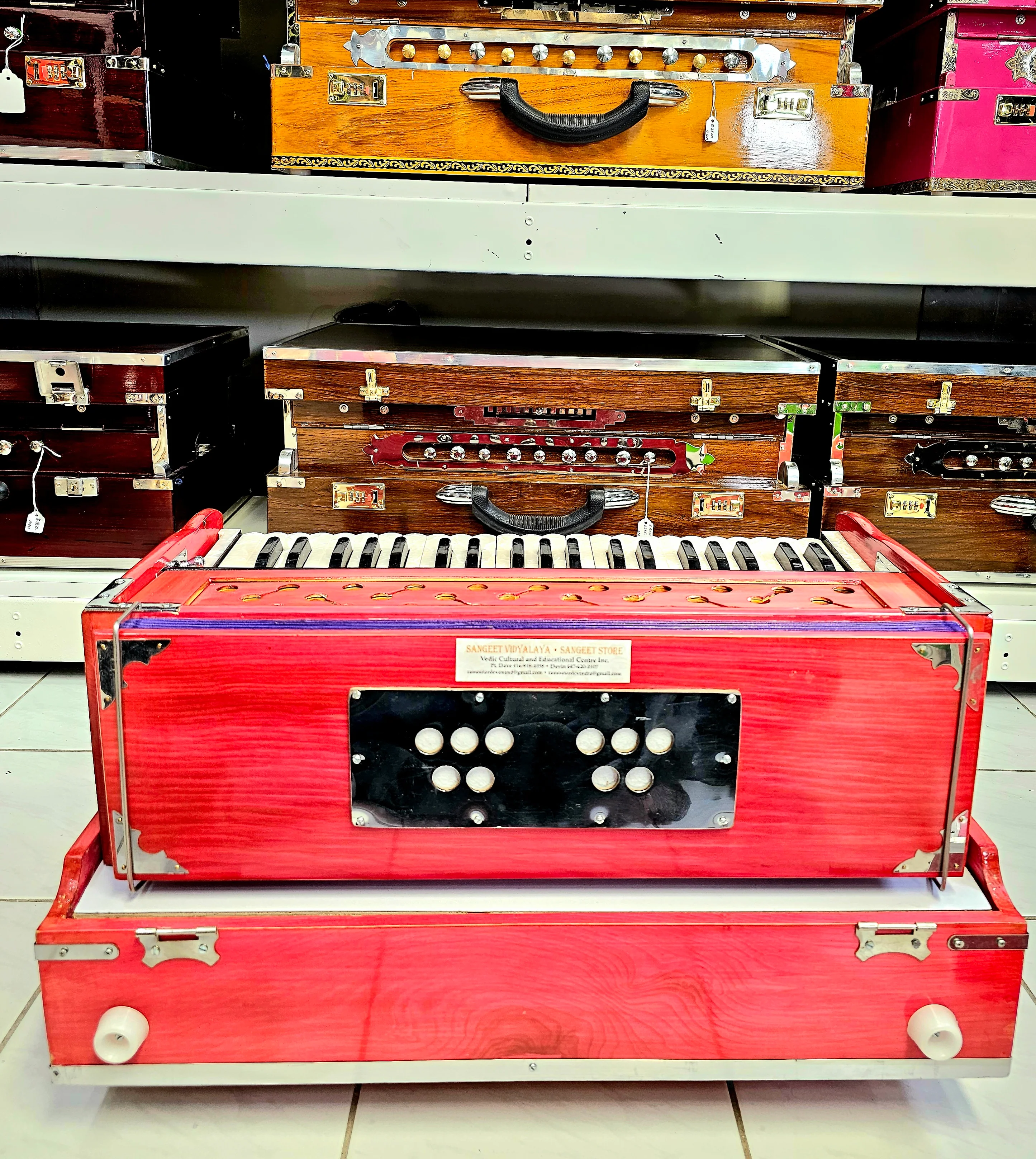 Melodic Resurgence: Refurbished Pink 2-Reed Pine Wood Traveller Harmonium (No Coupler) - Image 7
