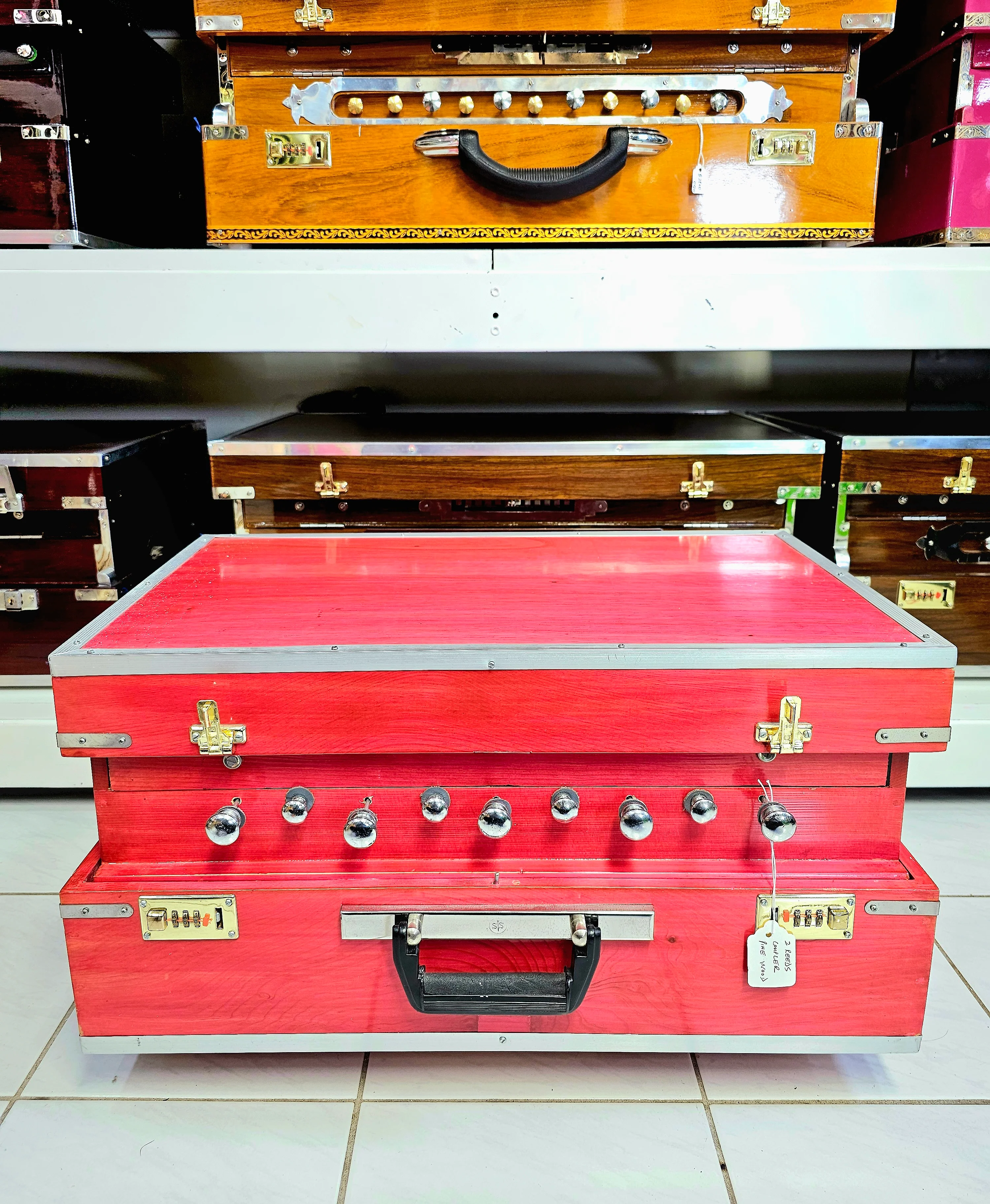 Melodic Resurgence: Refurbished Pink 2-Reed Pine Wood Traveller Harmonium (No Coupler) - Image 8