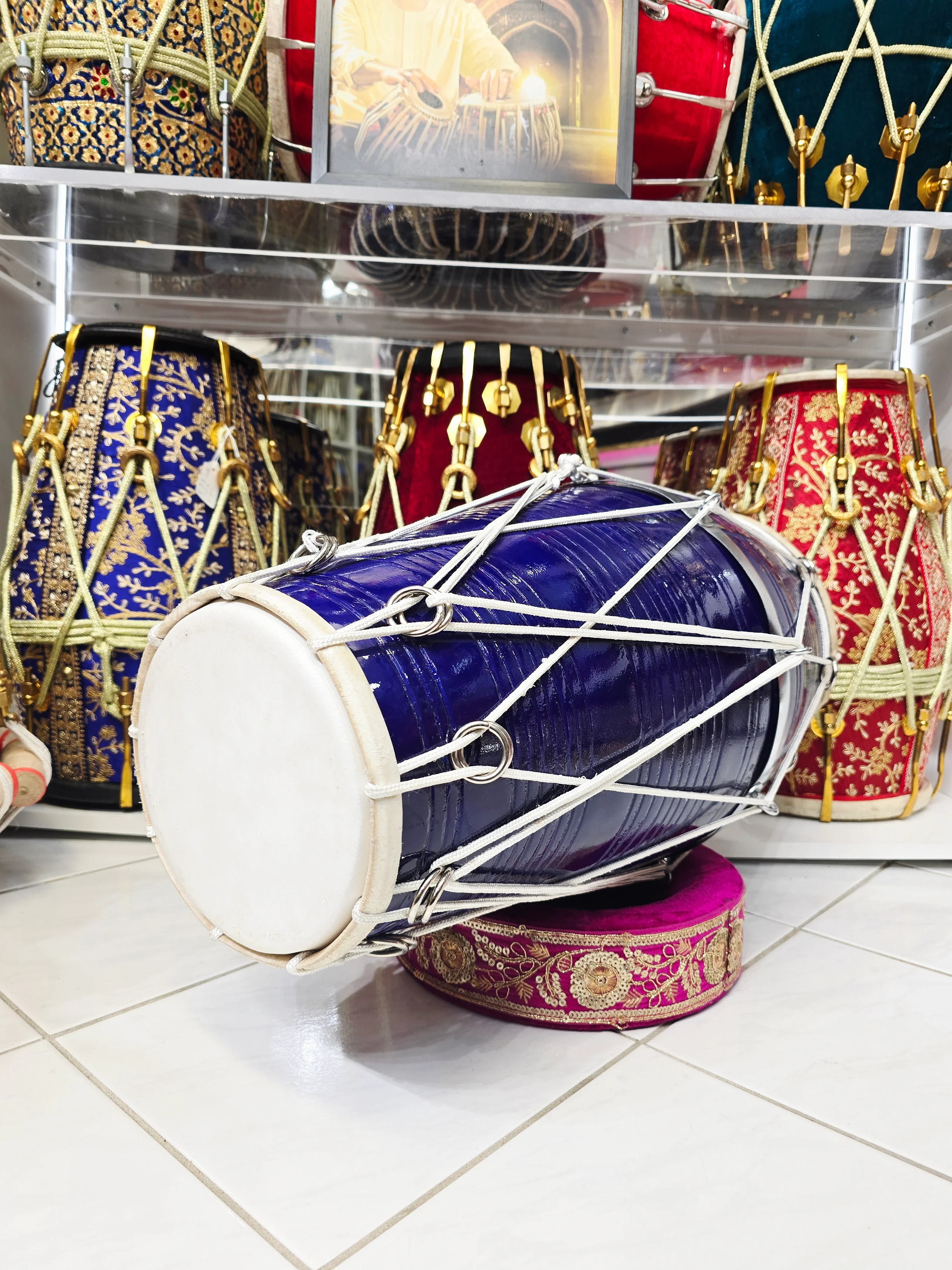 NeelVirasat West Indian Dholak
23" Long | 13.6 lbs Solid Red Sheesham | Gloss Blue Finish - Image 5
