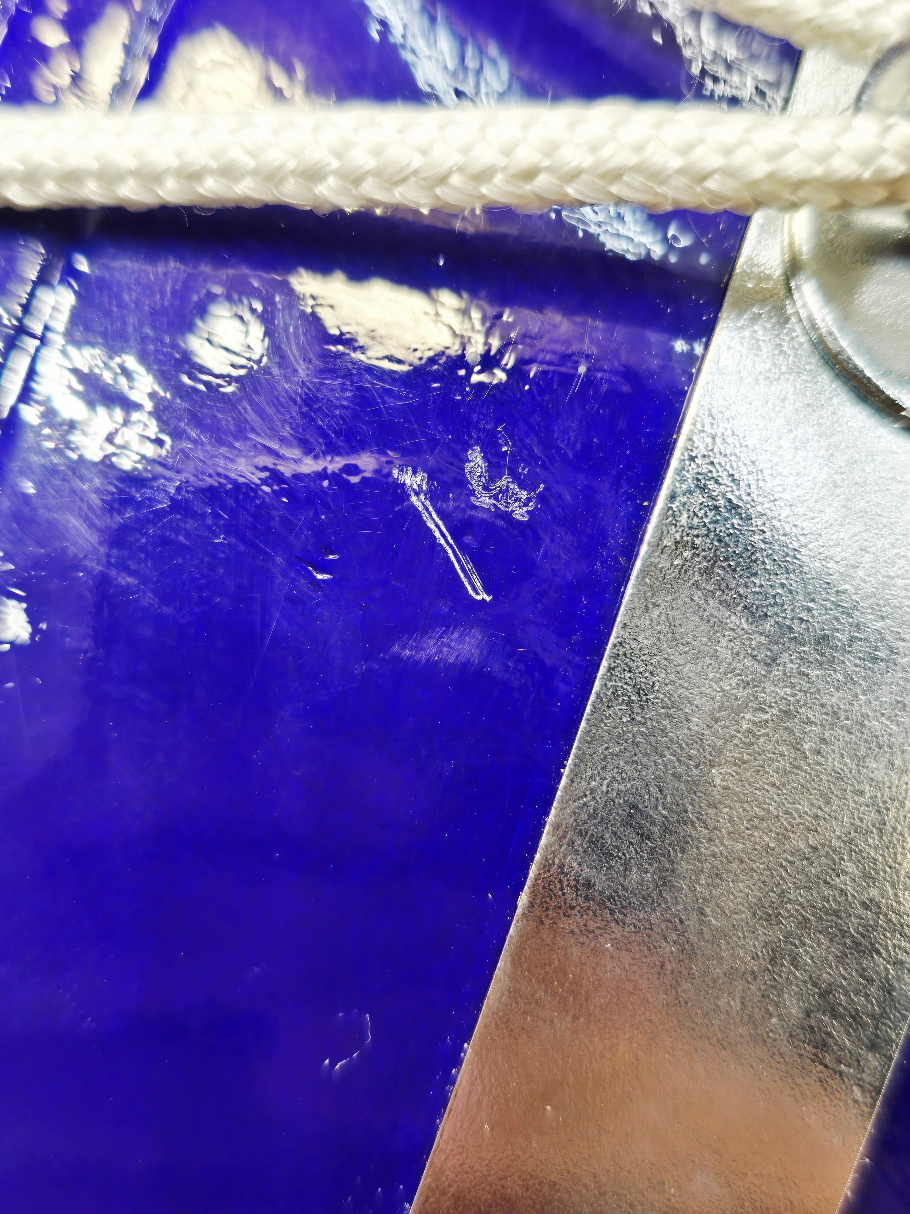 NeelVirasat West Indian Dholak
23" Long | 13.6 lbs Solid Red Sheesham | Gloss Blue Finish - Image 6