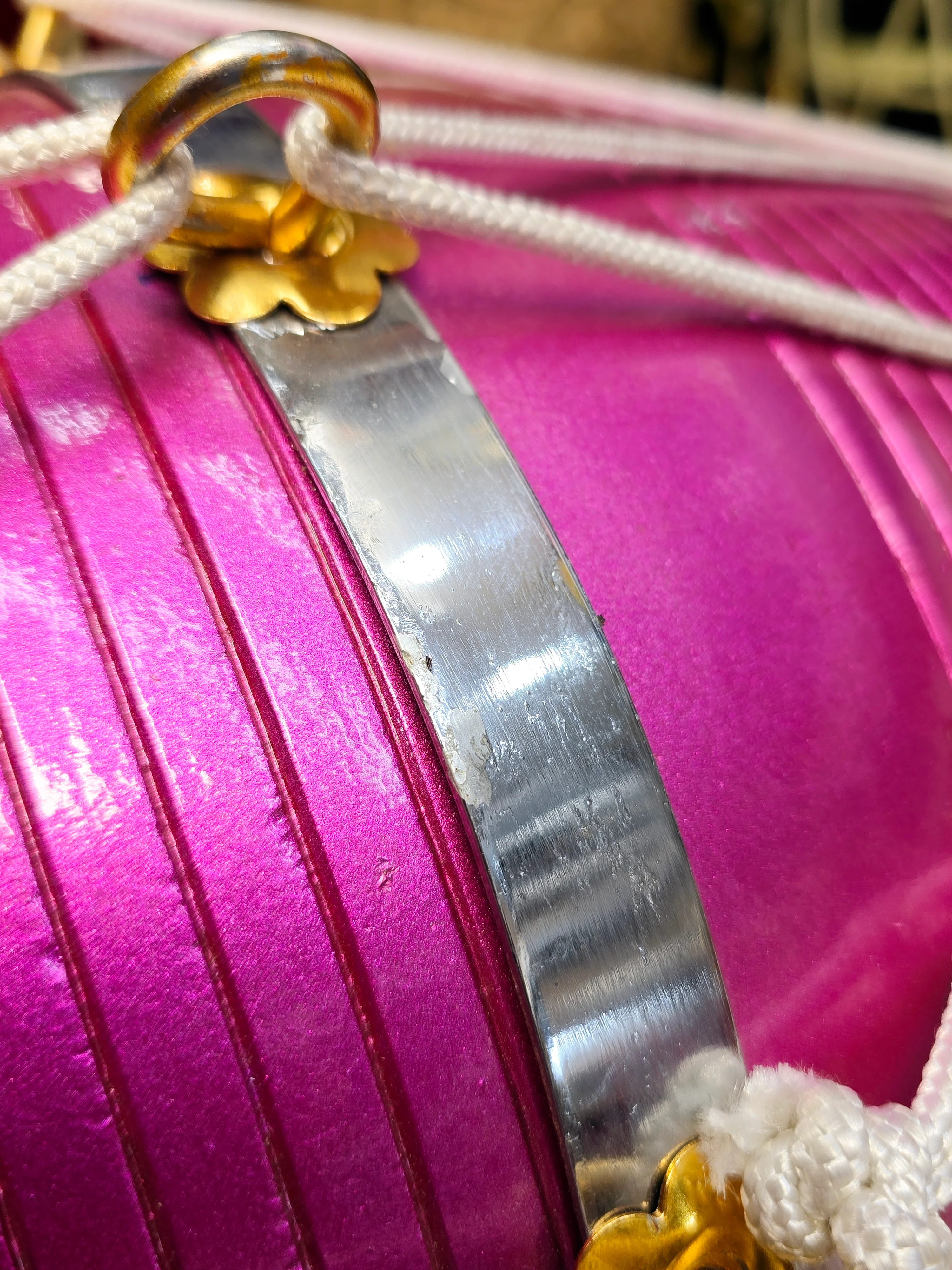 Radiant Rose West Indian Dholak – 20" Red Sheesham, Glossy Sparkling Magenta with White Ropes (Minor Defects) - Image 7