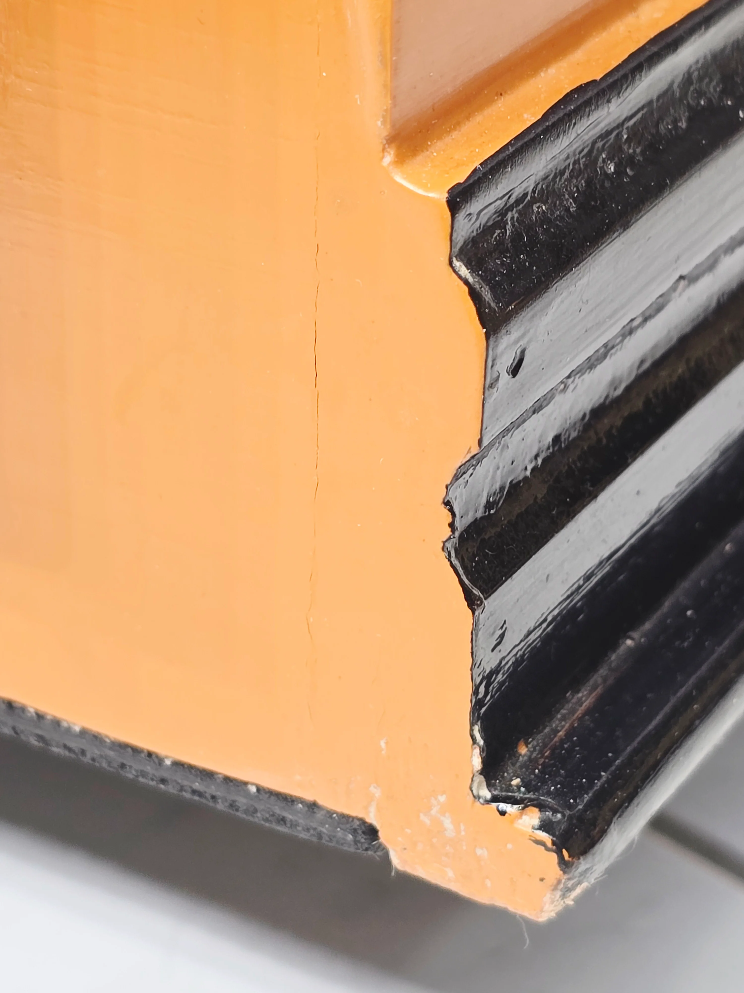 Saffron Symphony: Compact Orange 32 Key Semi-Pro Boxed Harmonium with Coupler (Without Stoppers) *Very Minor Cosmetic Blemishes - Image 14