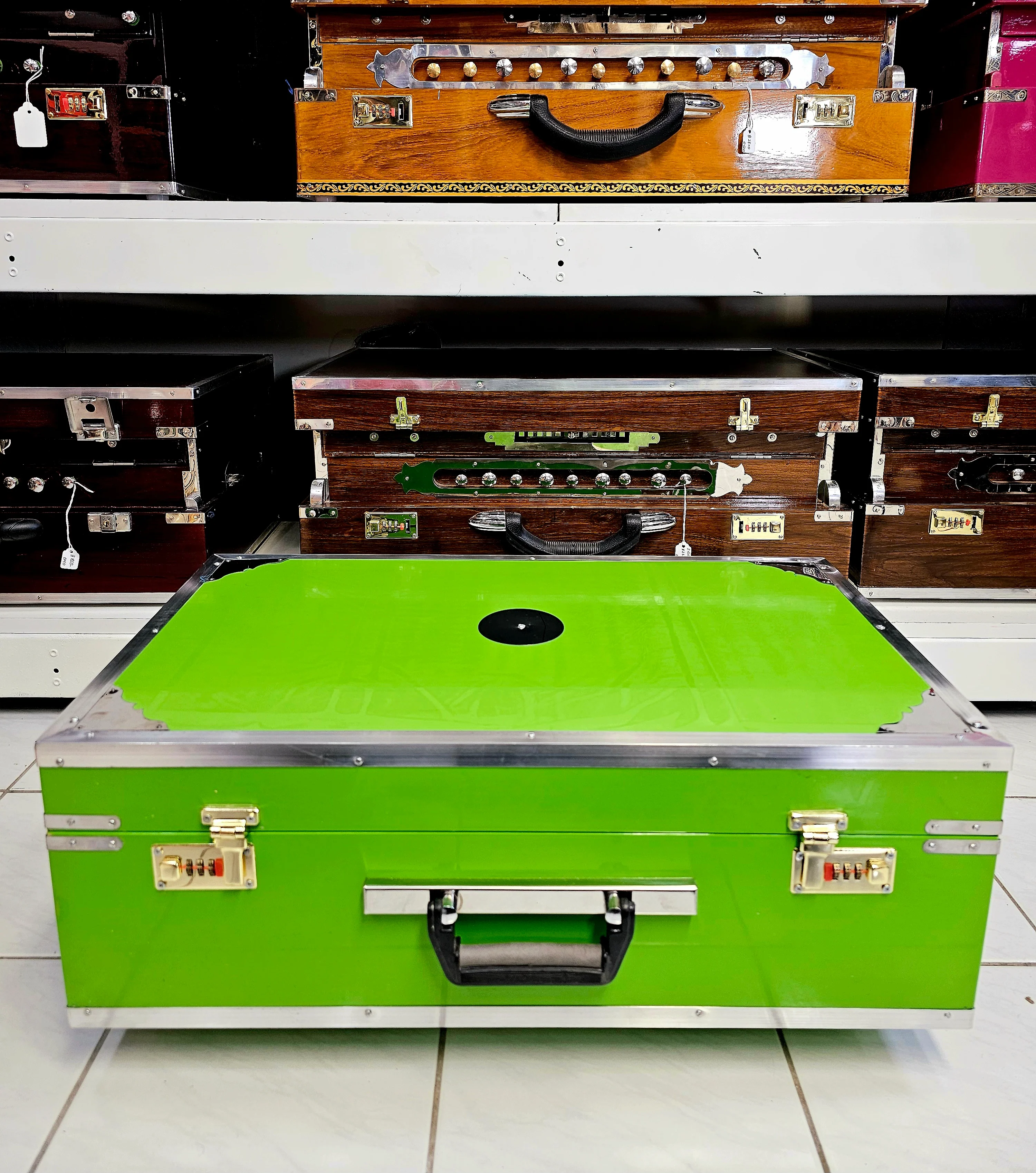 Serenade in Green: 2-Reed Pine Wood Traveller Akaal Harmonium - Image 11