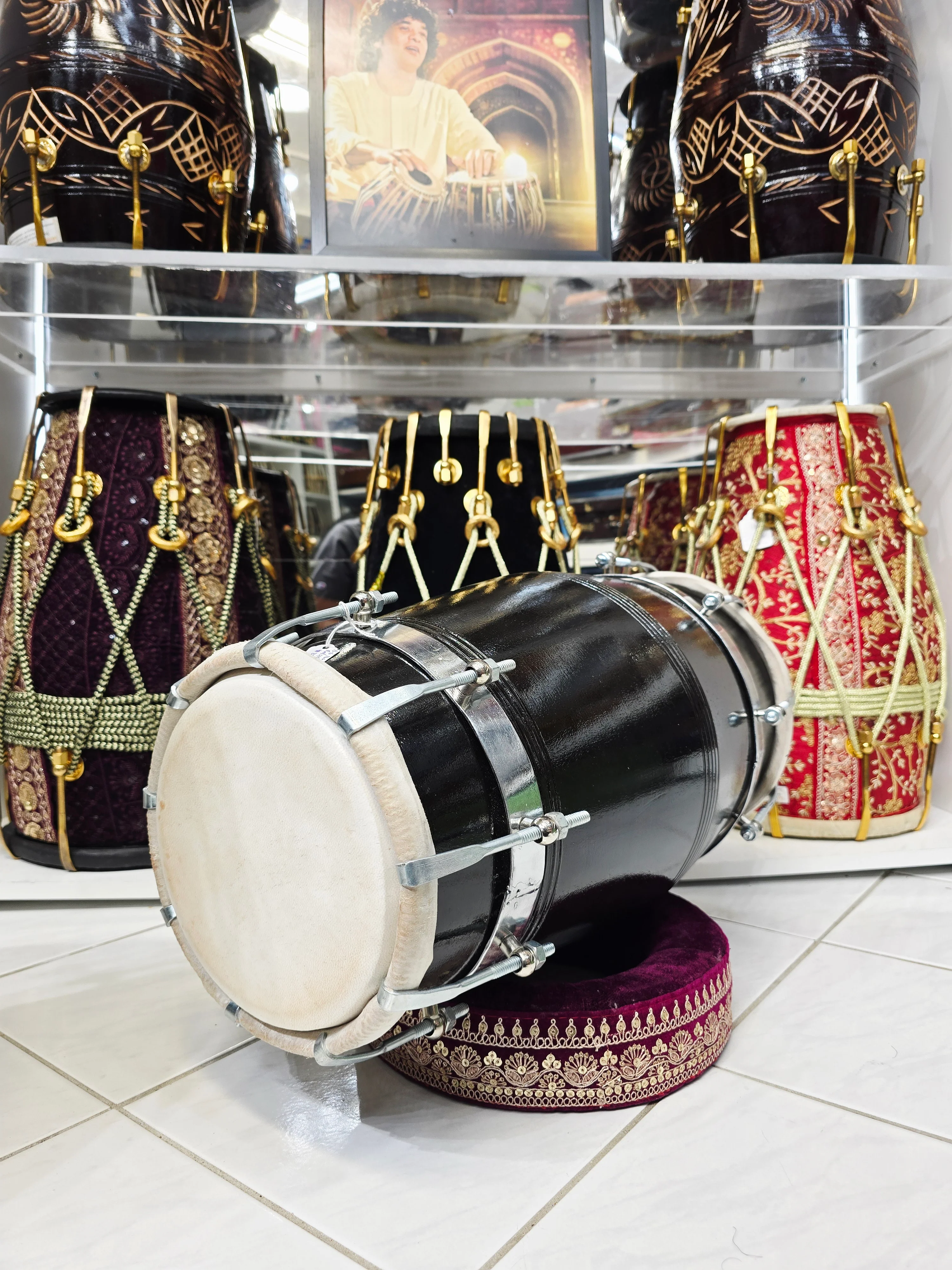 The Onyx Sonic Dholak - A Black Professional Red Sheesham Dholak with Chrome Bolts, Metal Rings and a Handle! Adj for Expedited shipping - Image 4