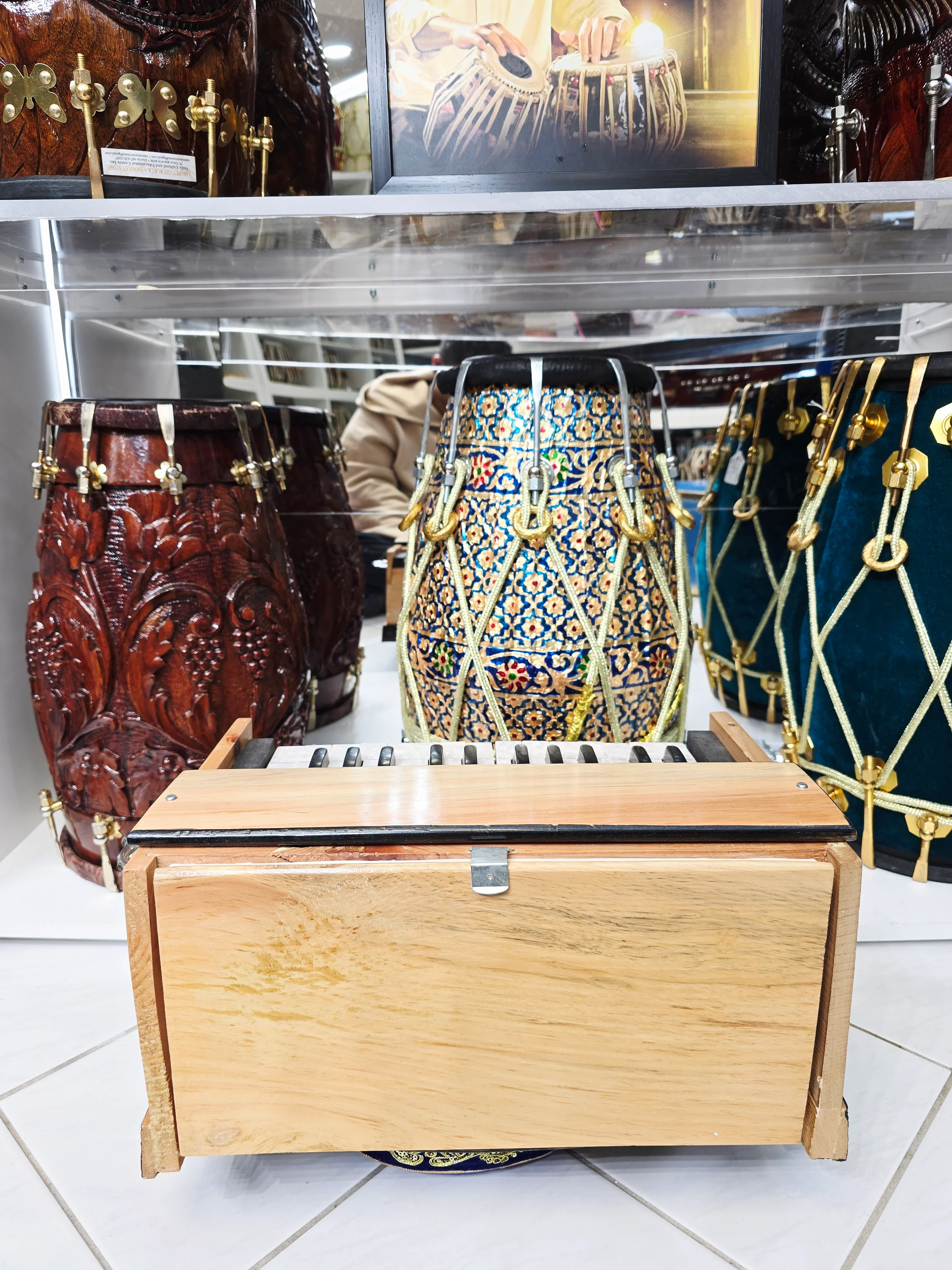 Tiny Virtuoso: Traditional Playable Wooden Toddler Harmonium *Minor Cosmetic Defects + Space between keys* - Image 6
