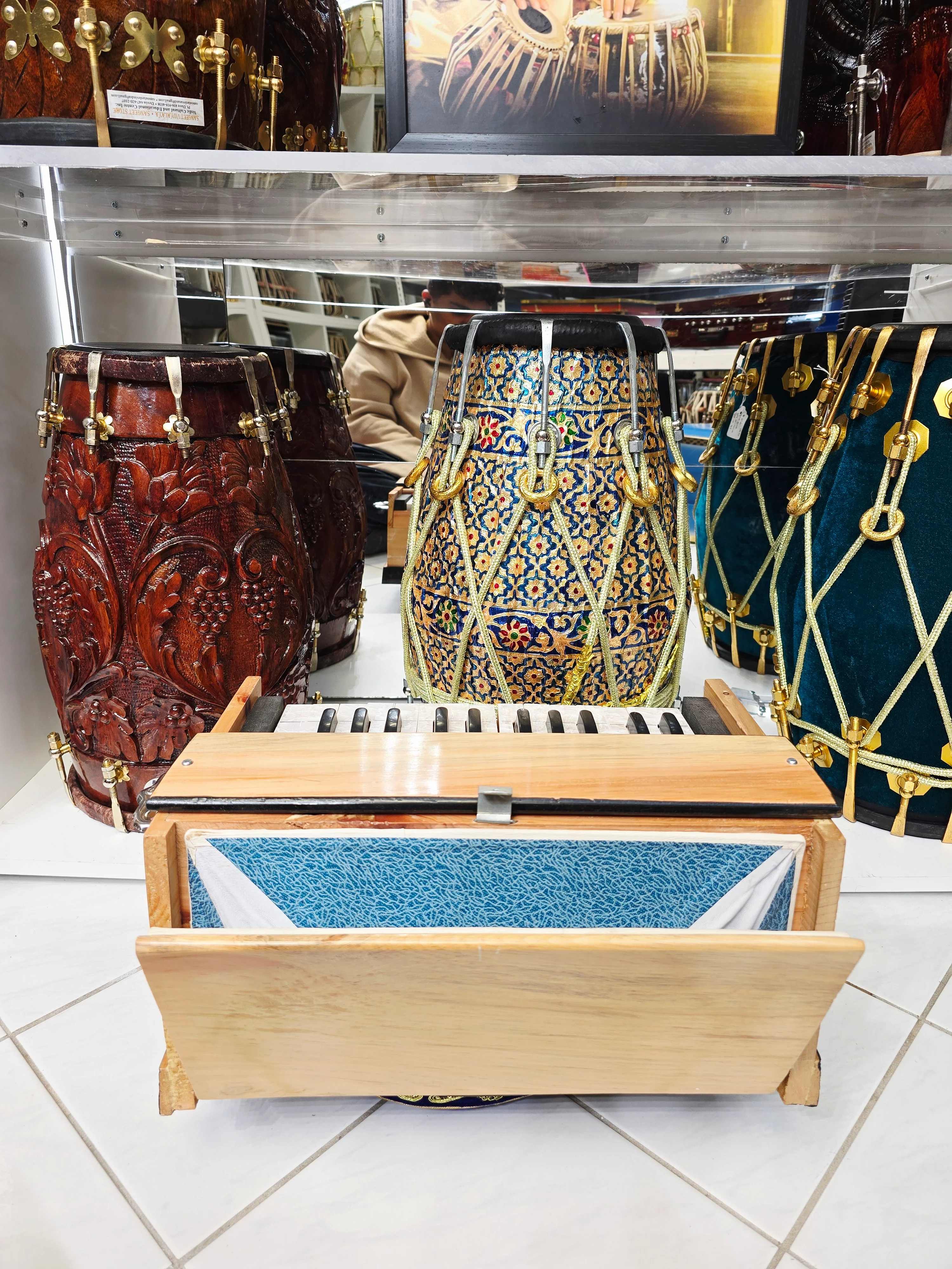 Tiny Virtuoso: Traditional Playable Wooden Toddler Harmonium *Minor Cosmetic Defects + Space between keys* - Image 7