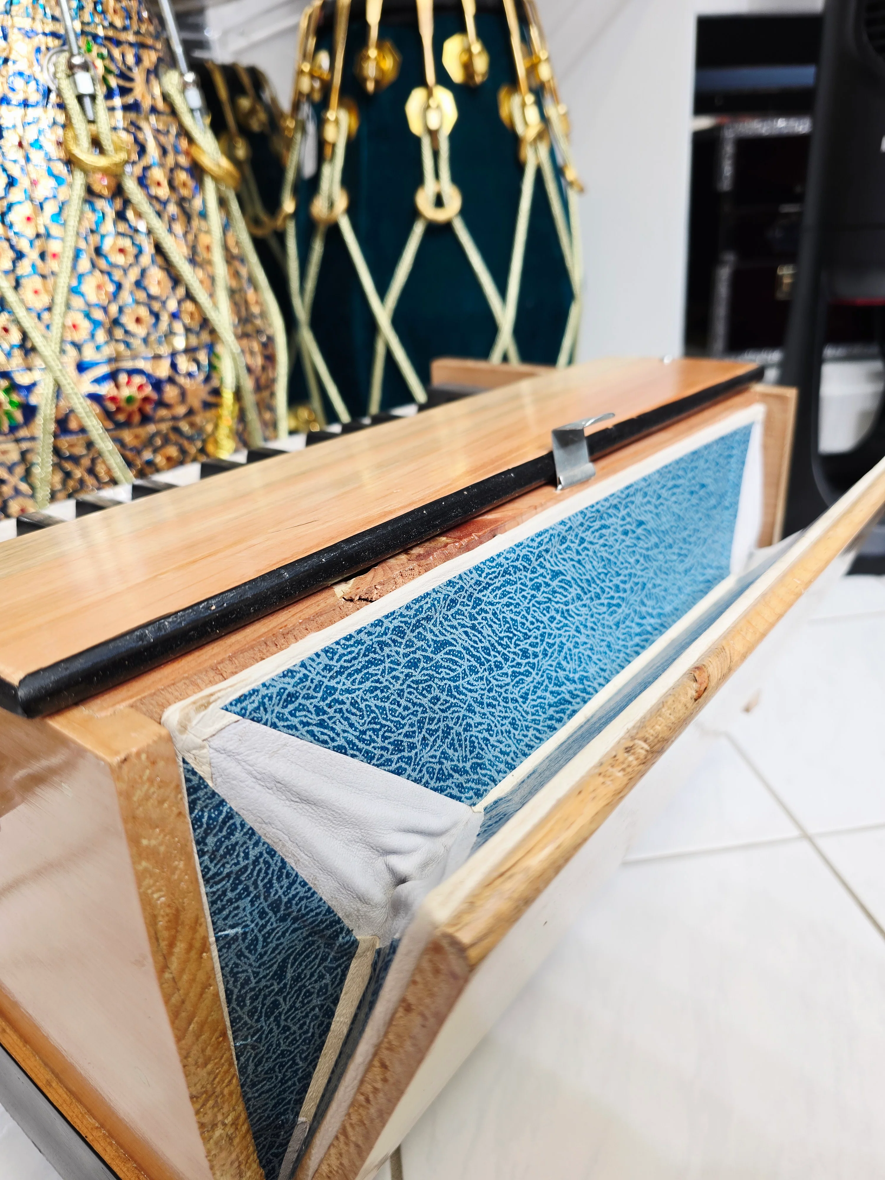 Tiny Virtuoso: Traditional Playable Wooden Toddler Harmonium *Minor Cosmetic Defects + Space between keys* - Image 8